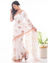 Load image into Gallery viewer, Summer Moods. Sanganeri Mulmul Cotton Saree - White &amp; Peach Floral 