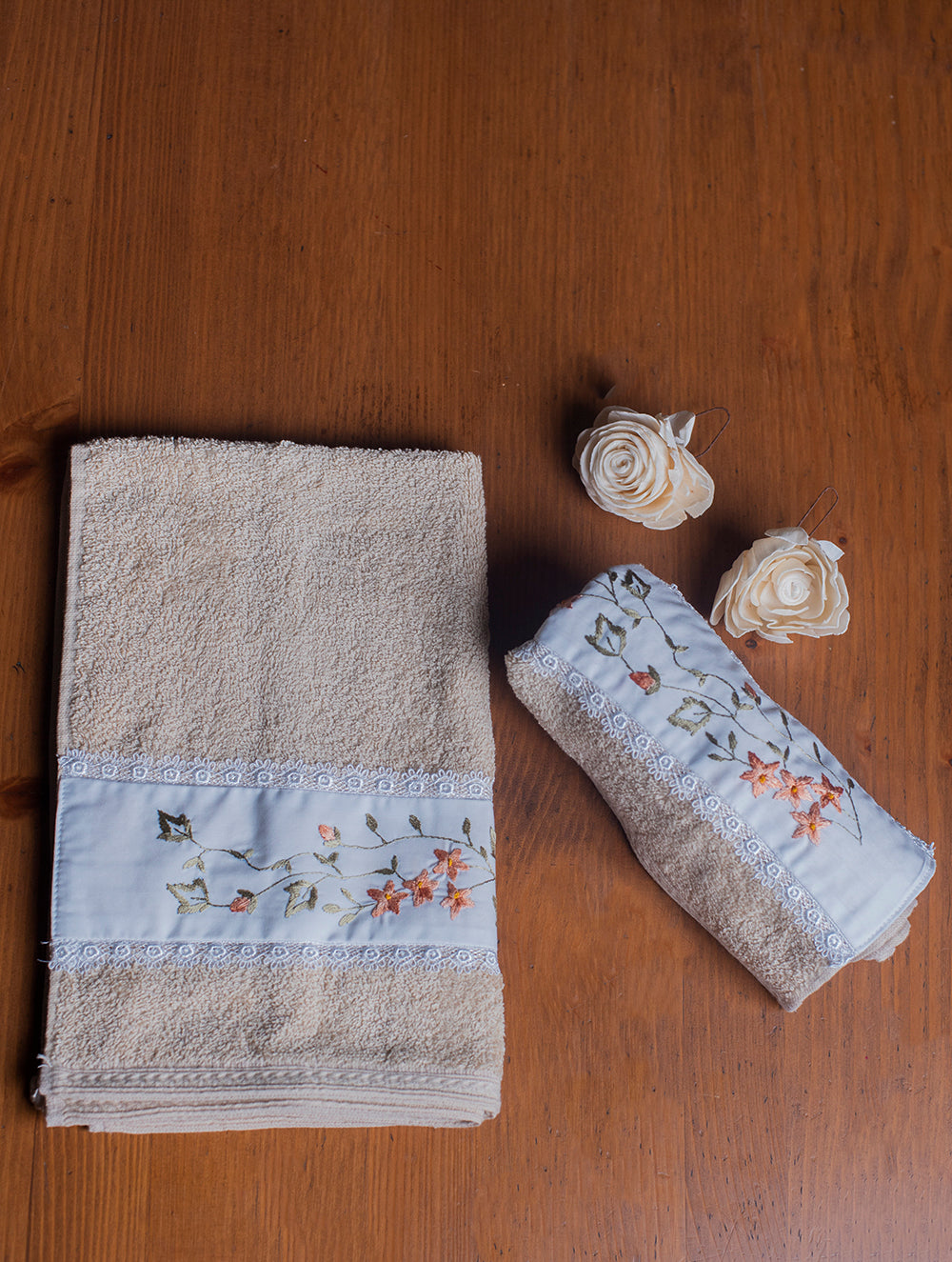 Load image into Gallery viewer, The Floral Collection - Embroidered Towel Sets (Hand &amp; Face Towels, Set of 2)