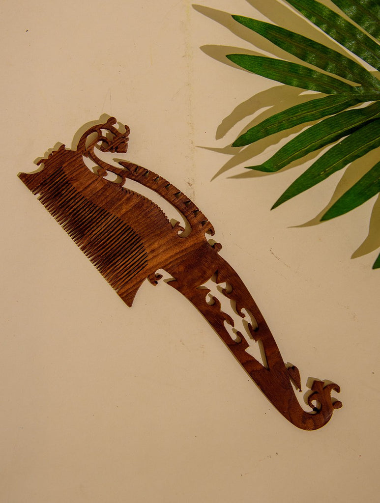 The Handcrafted Mughal Era Ornate Wooden Comb (Large)