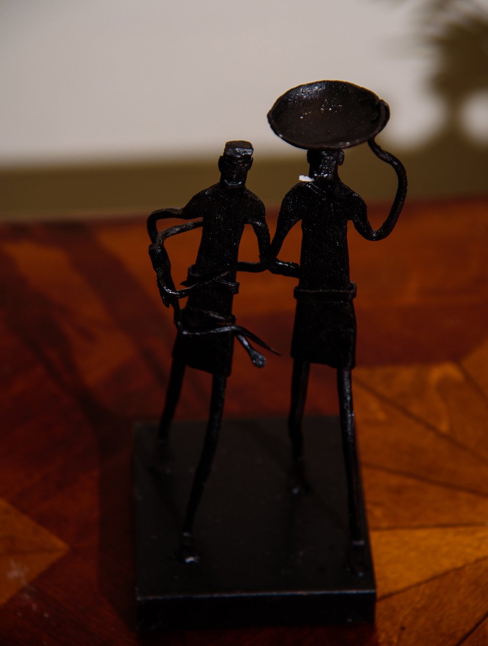 Load image into Gallery viewer, The India Craft House Bastar Tribal Two Men Candle Holder