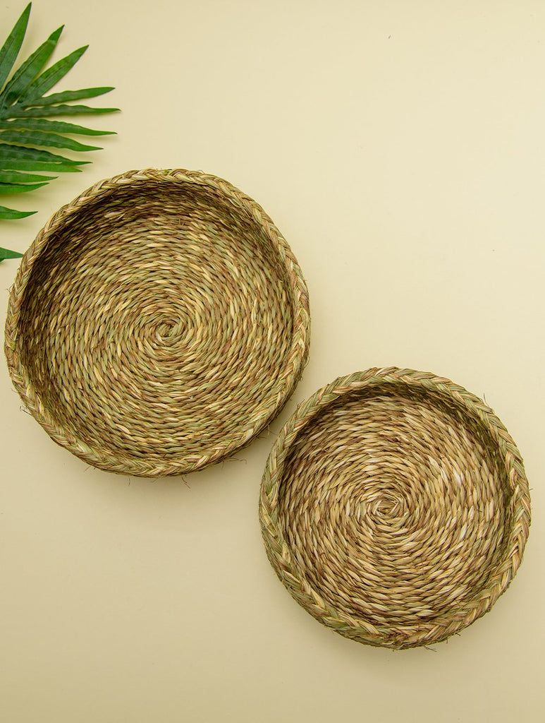 The India Craft House Sabai Grass Handmade Roti Basket with Lid - Natural
