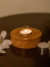 Load image into Gallery viewer, The India Craft House Wooden Jaali Tealight Holder - Circular