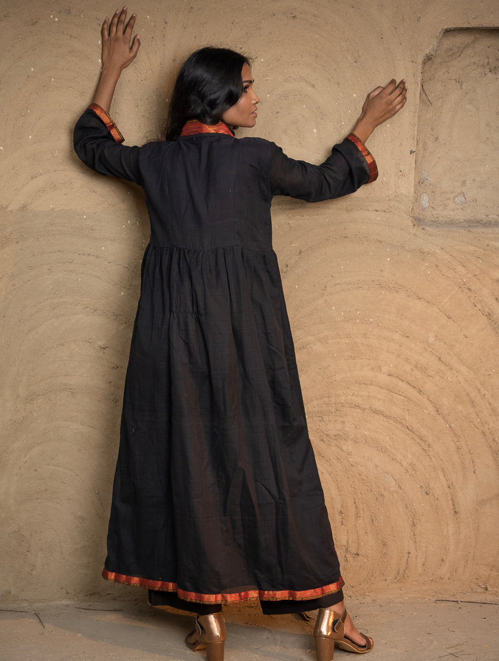 Traditional Elegance. Hand Embroidered Ilkal & Zardozi Ethnic  Kurta / Dress - Regal Black 
