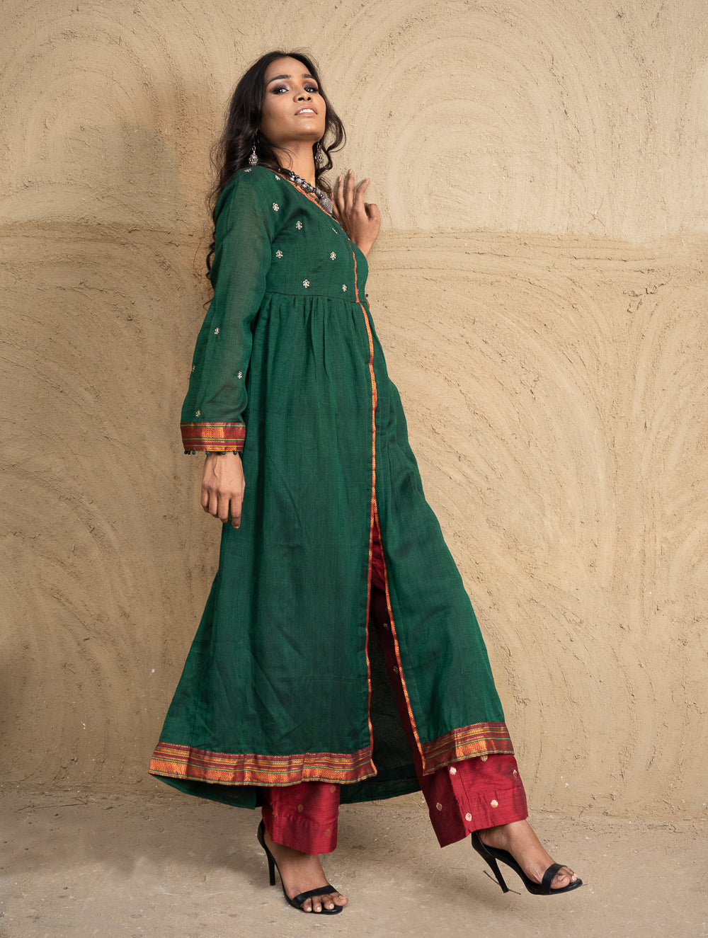 Load image into Gallery viewer, Traditional Elegance. Hand Embroidered Ilkal &amp; Zardozi Ethnic  Kurta / Dress - Royal Emerald