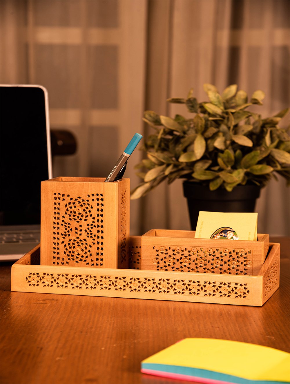 Load image into Gallery viewer, Wooden Jaali Desk Set - Pen Stand, Tray &amp; Card Holder (Set of 3)