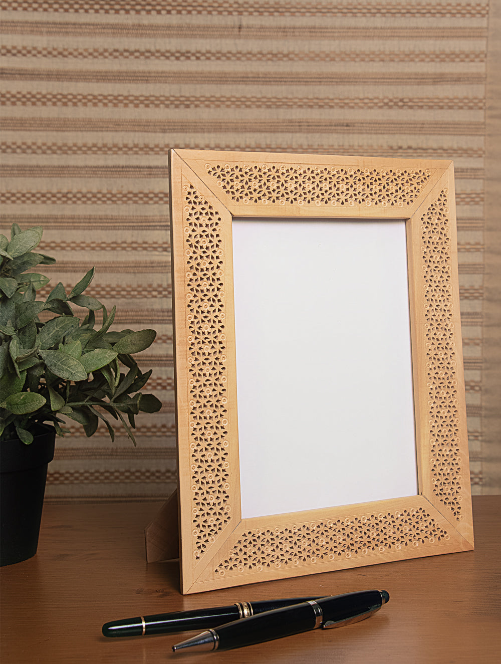 Load image into Gallery viewer, Wooden Jaali Single  Frame - Rectangular. Large