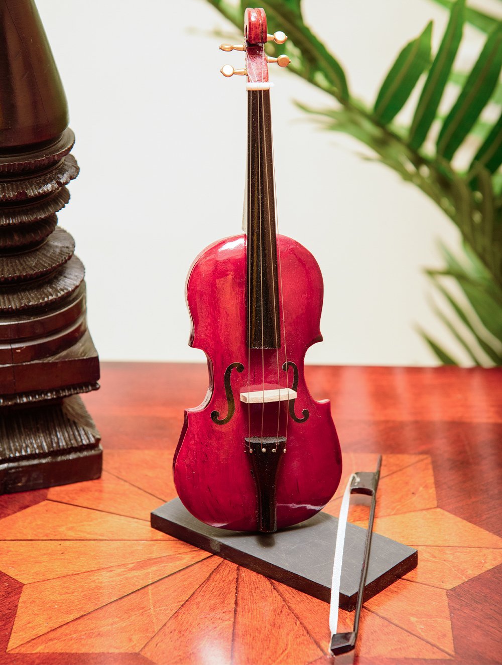 Load image into Gallery viewer, Wooden Miniature Musical Instrument Curio - Violin
