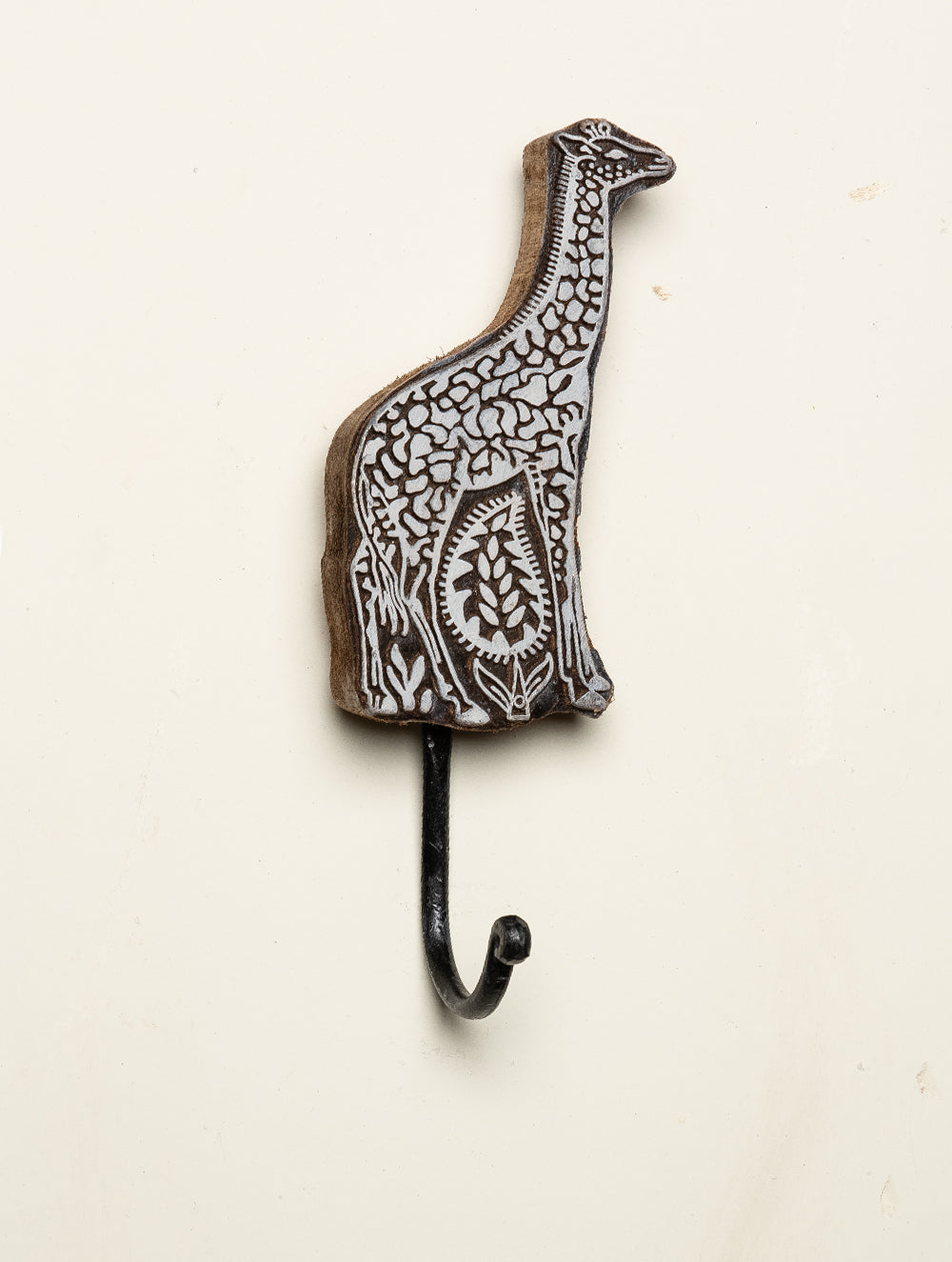 Load image into Gallery viewer, Wooden Engraved Wall Hook - Giraffe Motif - The India Craft House 