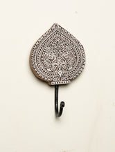 Load image into Gallery viewer, Wooden Engraved Wall Hook - Paan Motif - The India Craft House 