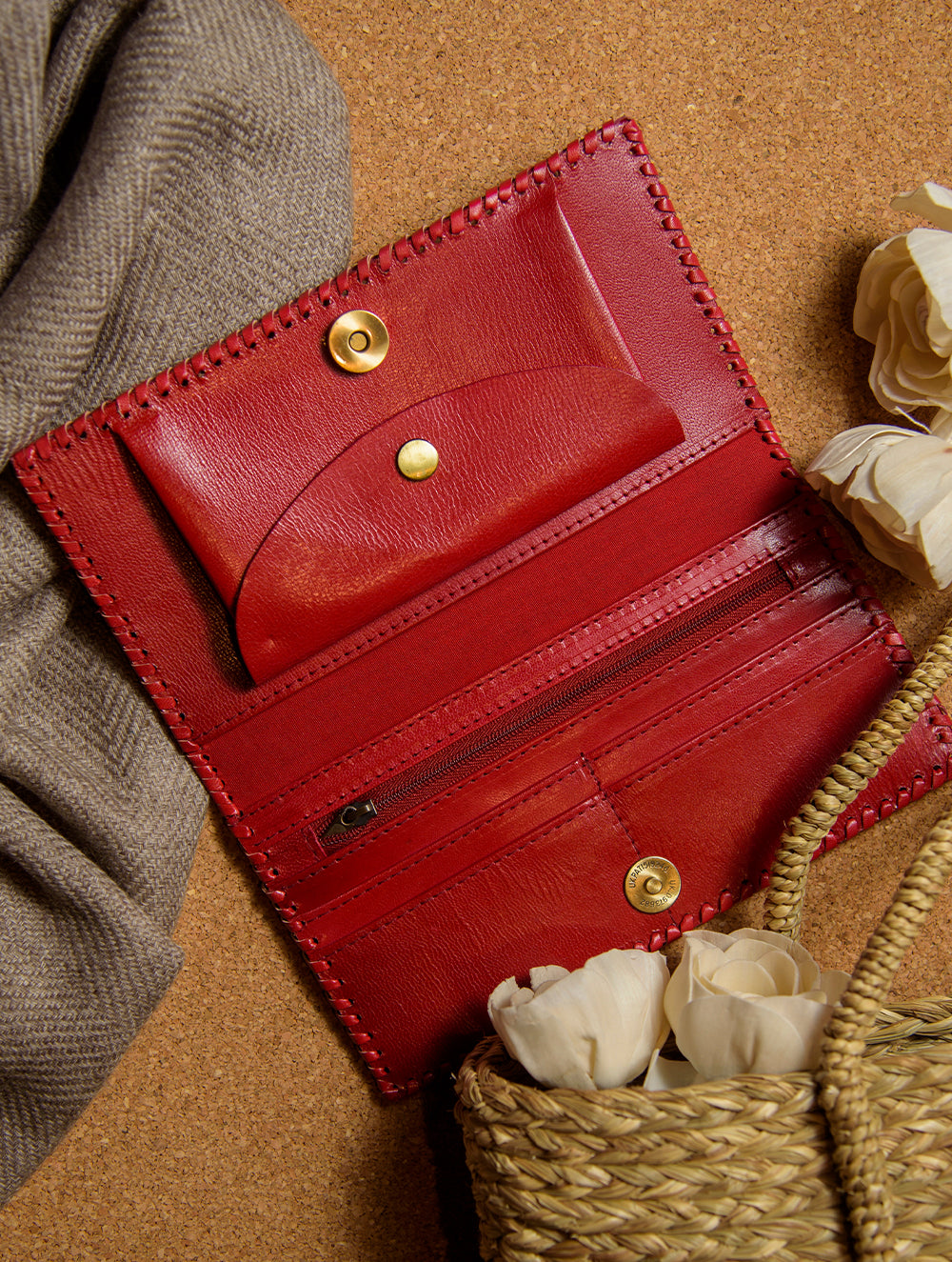 Buy Sassora Lyla Red Medium Leather Purse at Best Price @ Tata CLiQ